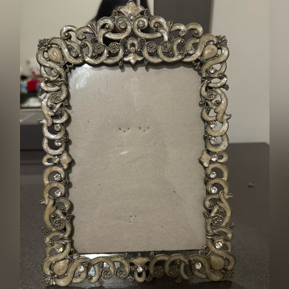 Vintage picture frame